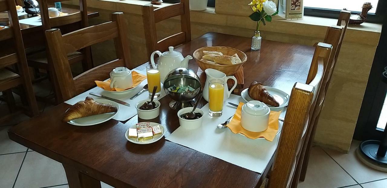 فندق Saint-Geniès-Bellevueفي  La Table Du Chaffour المظهر الخارجي الصورة